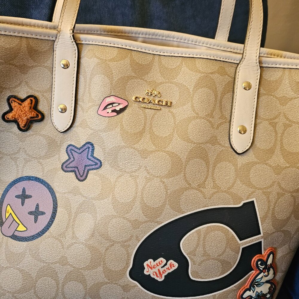 Coach Purse - Picture 4 of 4